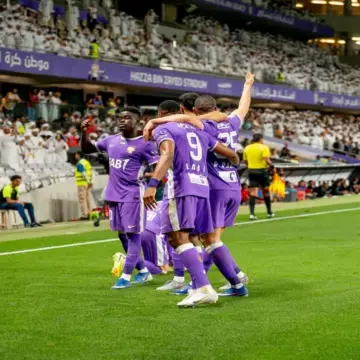 كم نقطة تفصل العين عن التتويج رسميًا بلقب الدوري الإماراتي؟